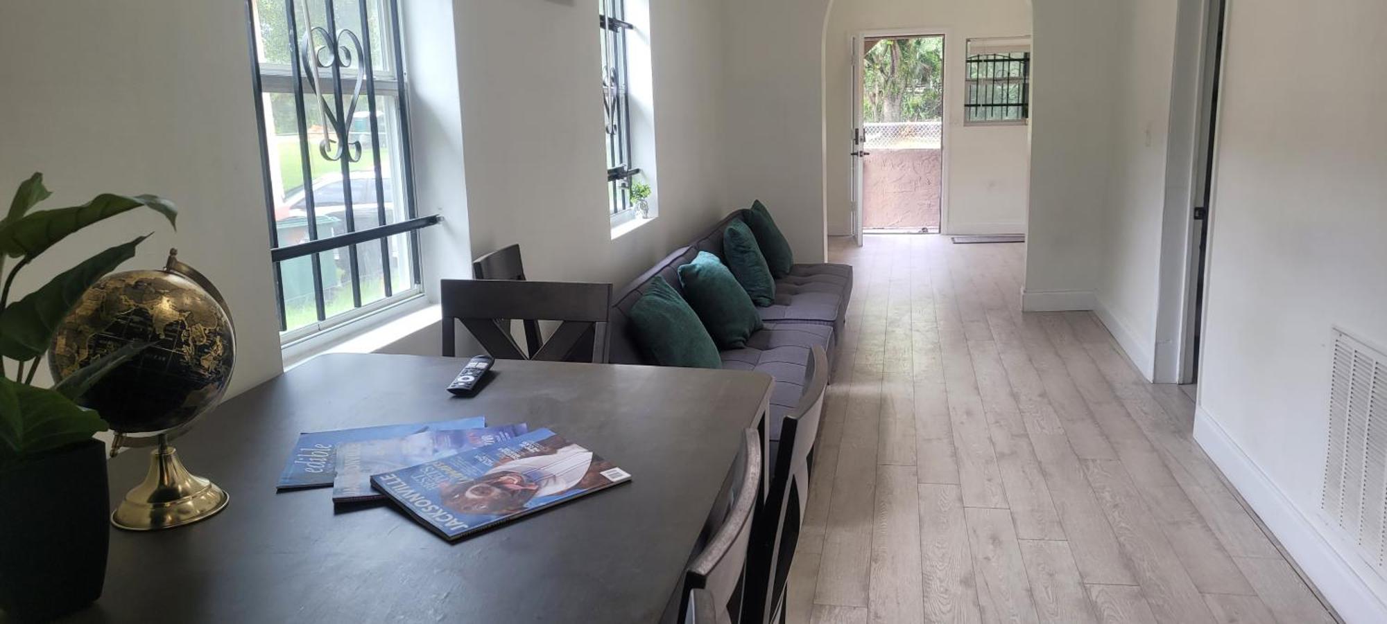 Large, Central, Lovely & Cozy 4Bed/2Bath - House By Everbank Stadium Jacksonville Esterno foto