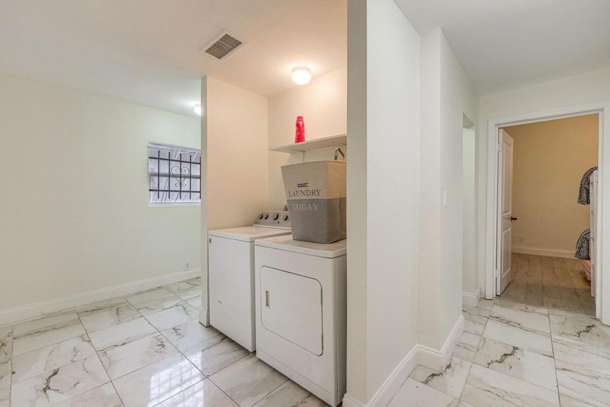Large, Central, Lovely & Cozy 4Bed/2Bath - House By Everbank Stadium Jacksonville Esterno foto
