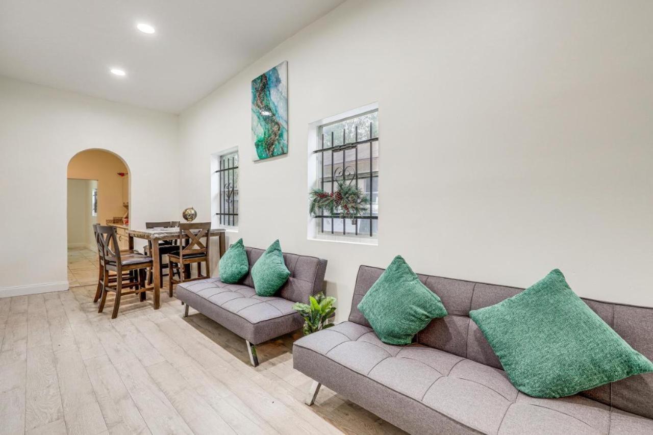 Large, Central, Lovely & Cozy 4Bed/2Bath - House By Everbank Stadium Jacksonville Esterno foto